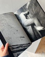 画像をギャラリービューアに読み込む, 書籍『The Night Climbers of Cambridge』Thomas Mailaender