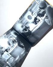 將圖片載入圖庫檢視器 《派對！派對！ ！派對！ ！ ！ ：魏瑪德國攝影作品集》，由艾德瓊斯與克里斯多福內斯比特編輯
