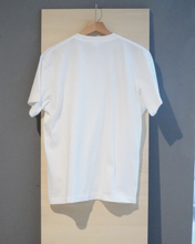 Load image into Gallery viewer, 和田永「蟹宇宙を横歩きせよ展」オリジナルTシャツ（Mサイズのみ）
