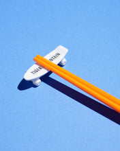 画像をギャラリービューアに読み込む, 陶器「TIGER MOUNTAIN」Skate Board Chopstick Rest
